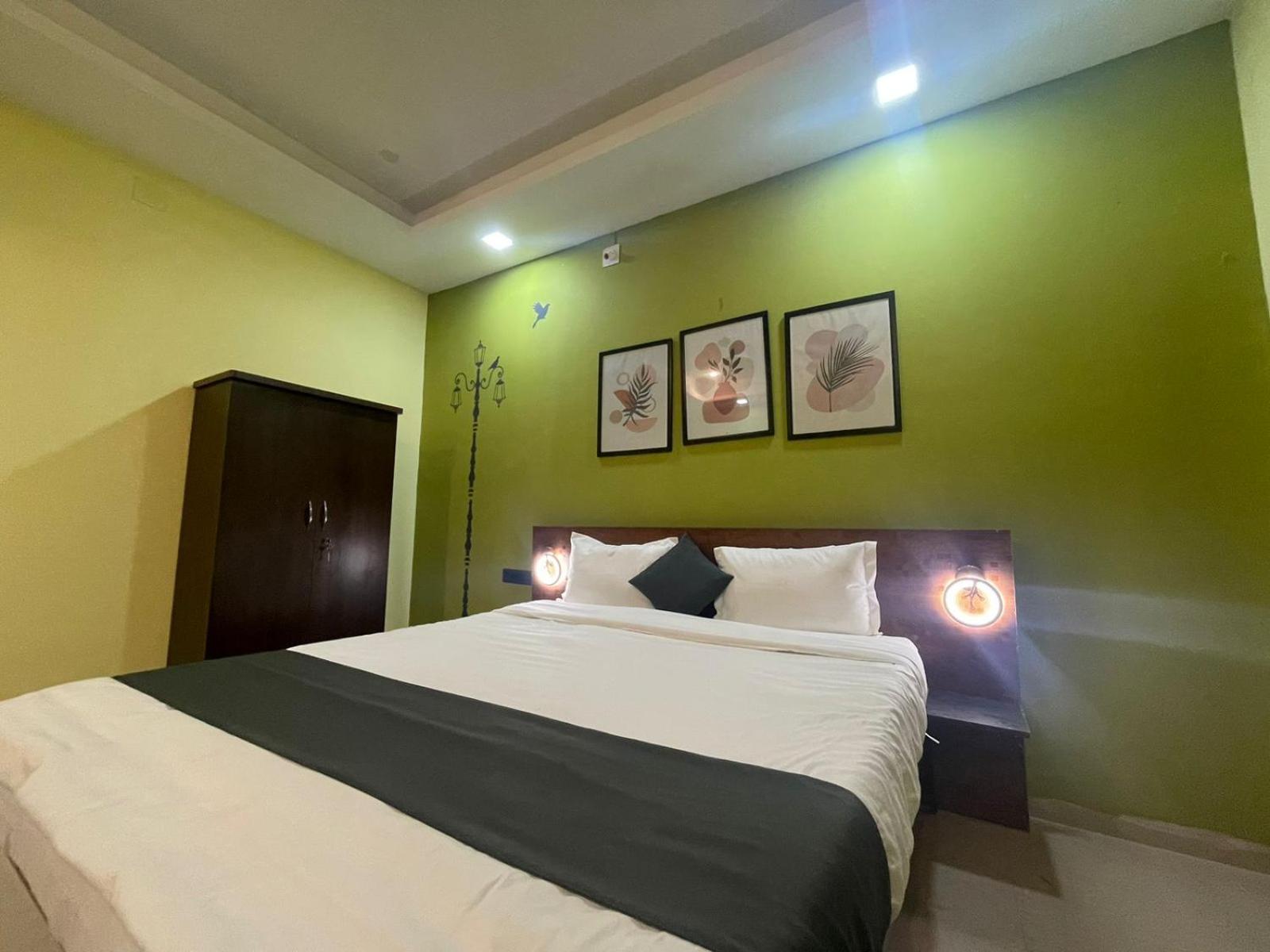 Emerald Euphoria The Luxury Stay Near Infocity Best Seller Бхубанешвара Экстерьер фото