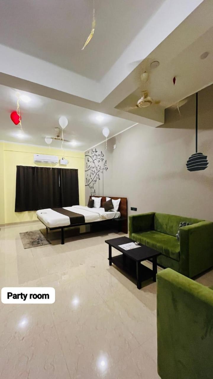 Emerald Euphoria The Luxury Stay Near Infocity Best Seller Бхубанешвара Экстерьер фото