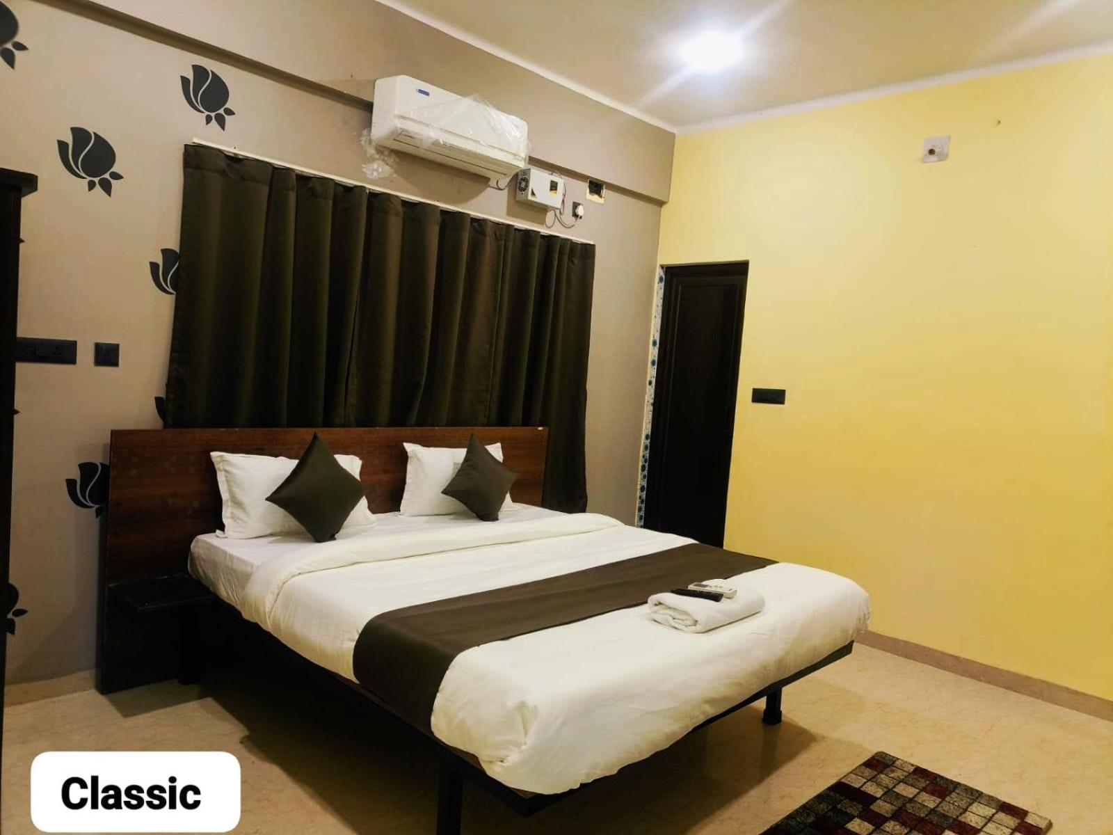 Emerald Euphoria The Luxury Stay Near Infocity Best Seller Бхубанешвара Экстерьер фото